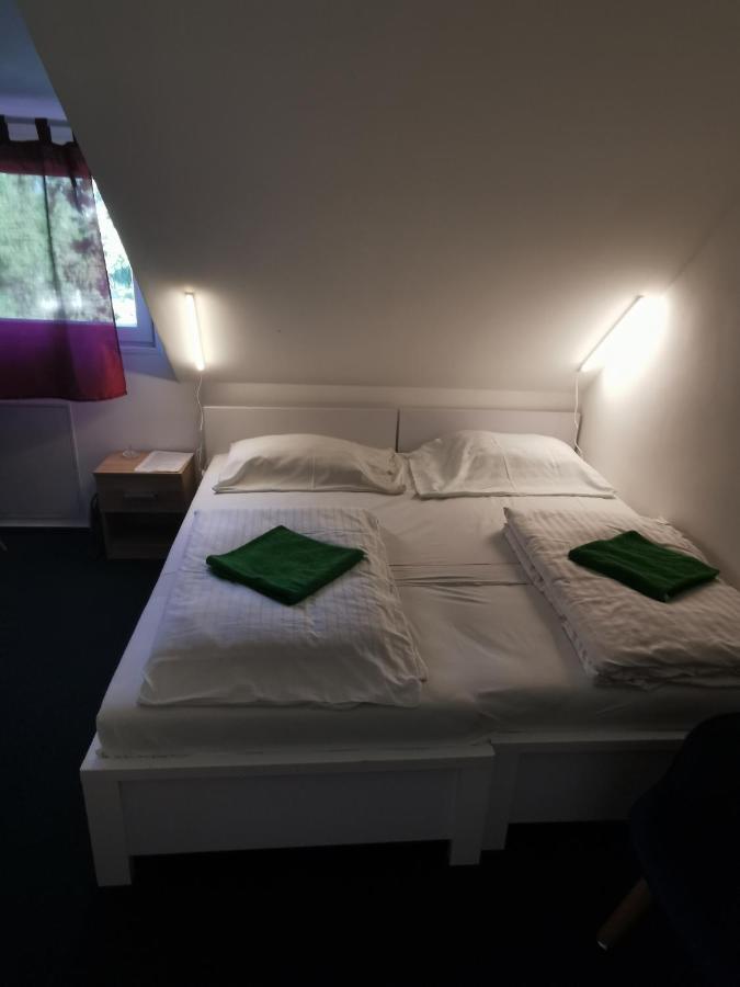 バラトンフレド Thomas Panzio Bed & Breakfast エクステリア 写真