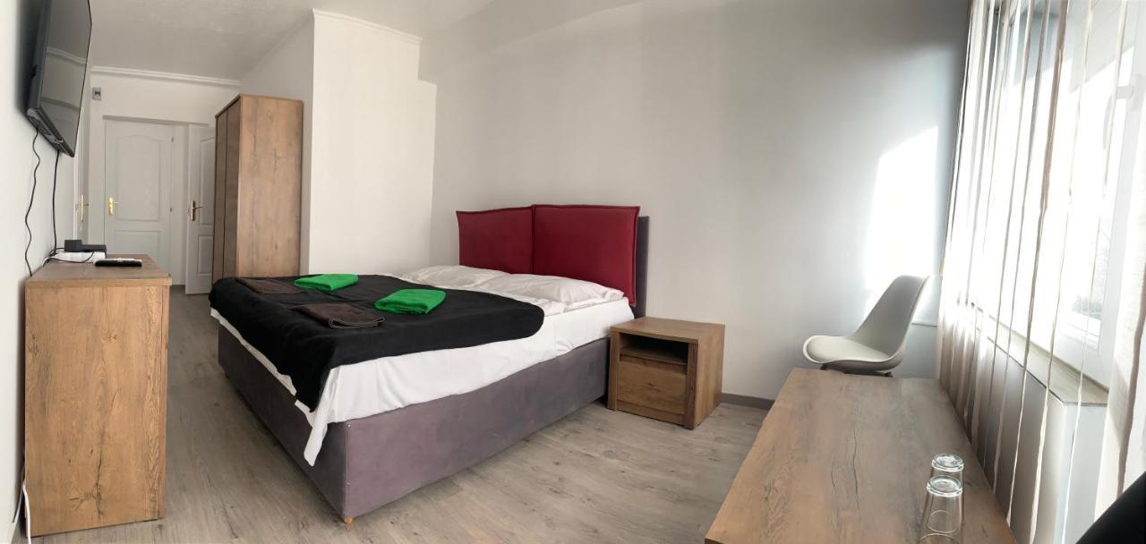 バラトンフレド Thomas Panzio Bed & Breakfast エクステリア 写真